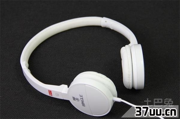 电脑插上耳机没声音